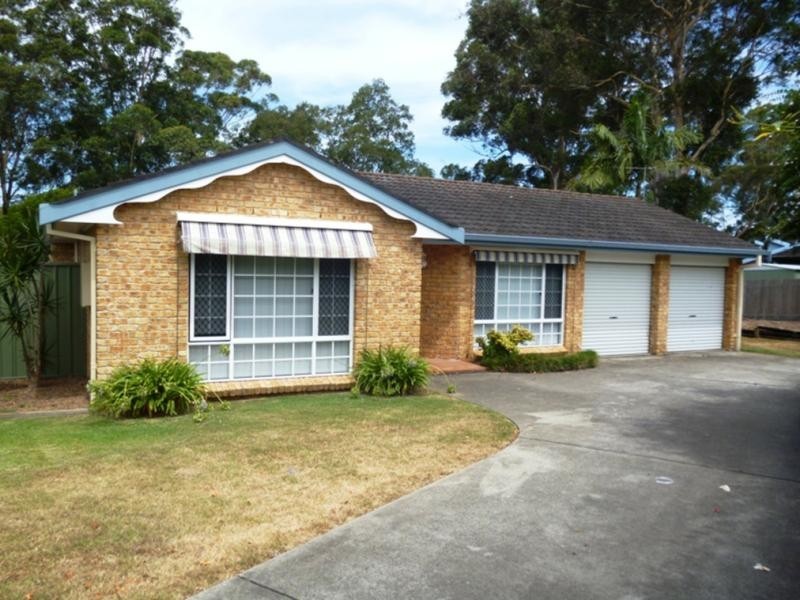 6 BARRINGTON PLACE, Raymond Terrace NSW 2324