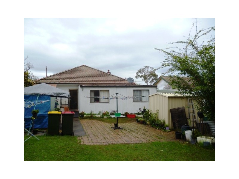 2 Warringhi Street, Raymond Terrace NSW 2324