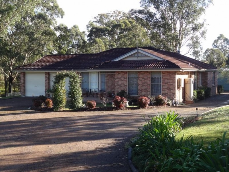 9 Erringhi Street, Clarence Town NSW 2321