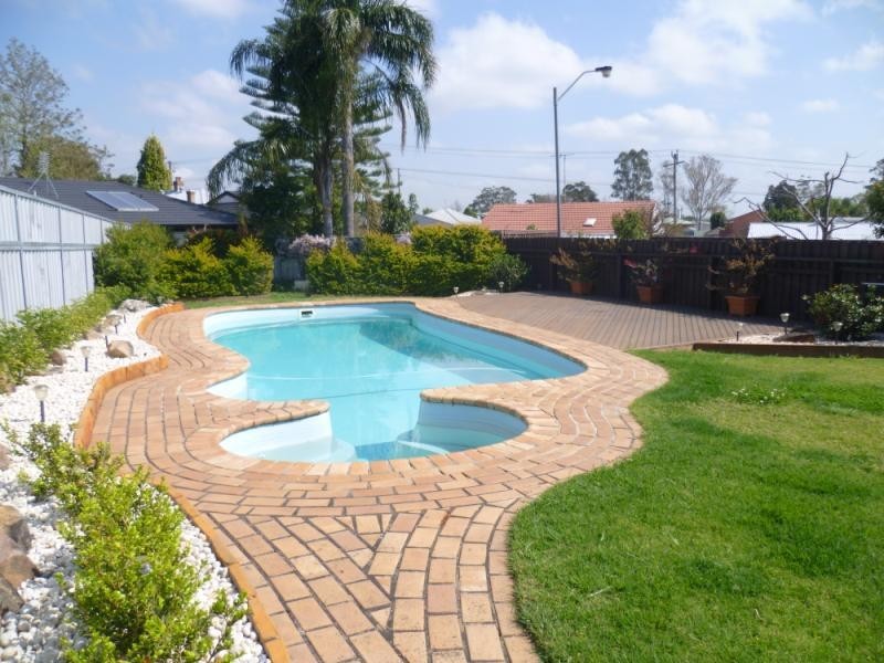 18 THOMAS STREET, Raymond Terrace NSW 2324