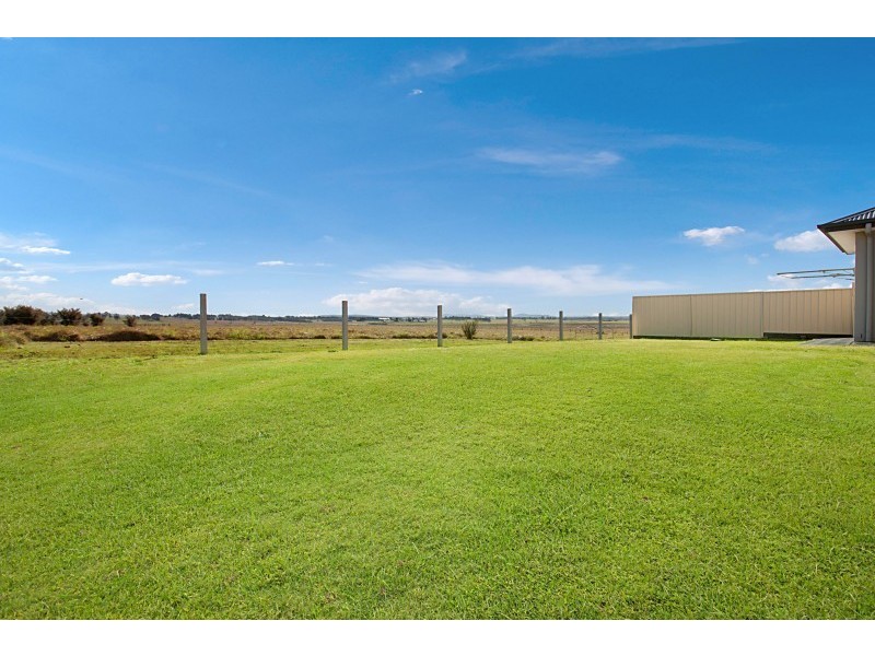 25 Peterson Parade, Thornton NSW 2322