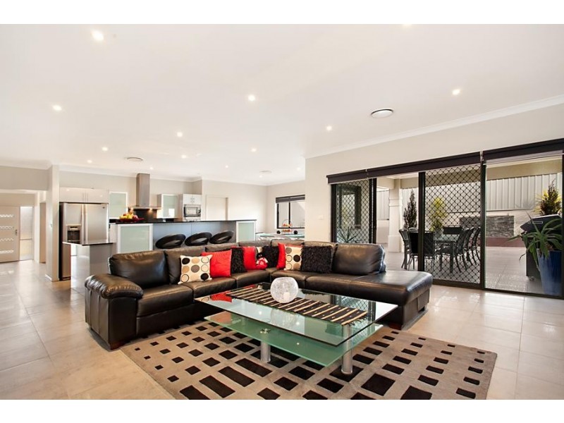 25 Peterson Parade, Thornton NSW 2322