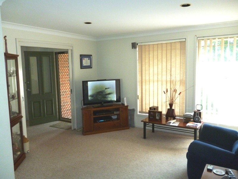 8 Holt Place, Raymond Terrace NSW 2324