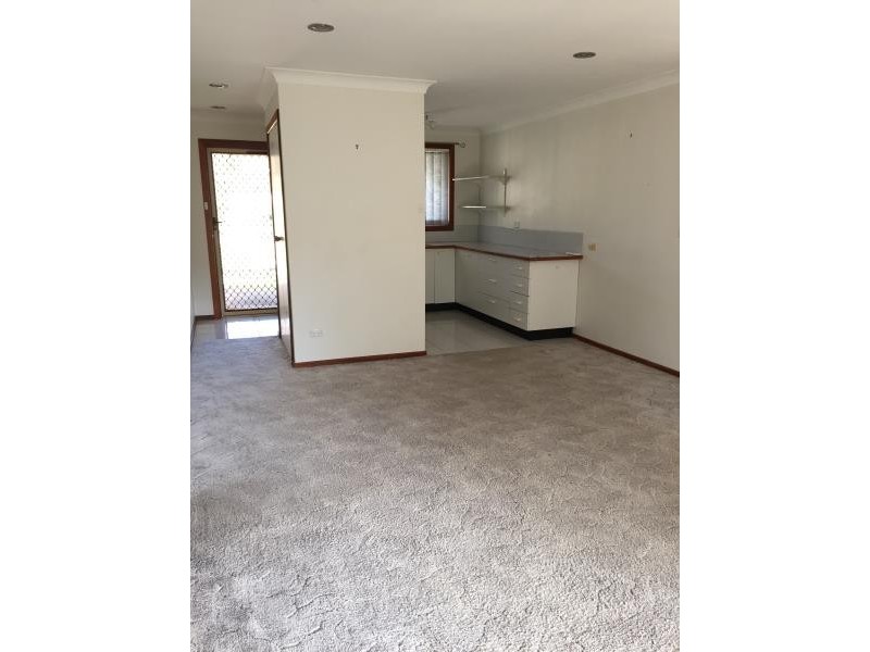 2/13 BENNETT PLACE, Raymond Terrace NSW 2324