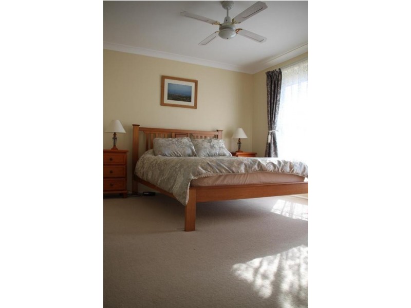 1 Mountain View Close, Seaham NSW 2324