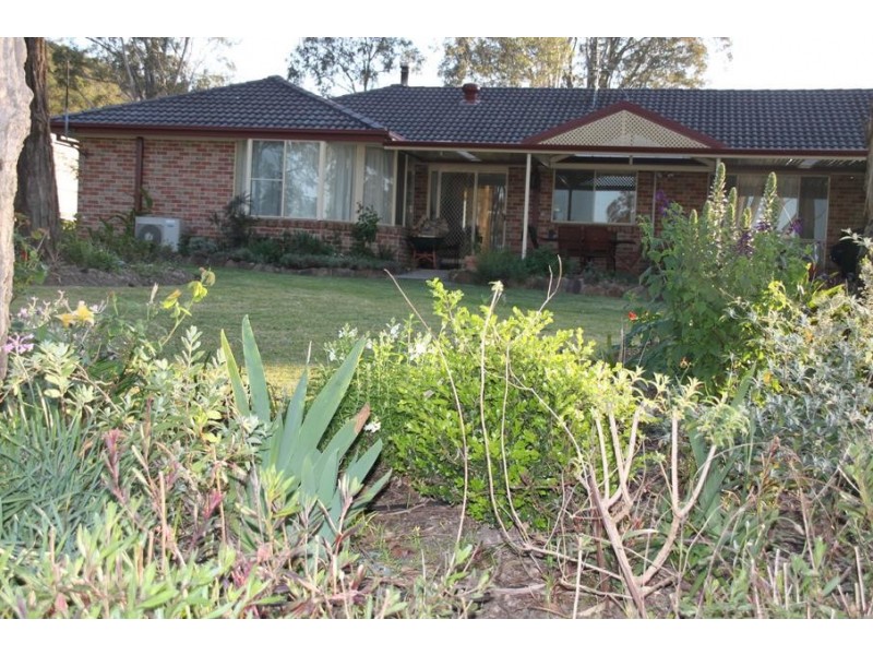 1 Mountain View Close, Seaham NSW 2324