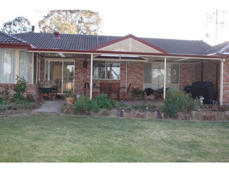 1 Mountain View Close, Seaham NSW 2324