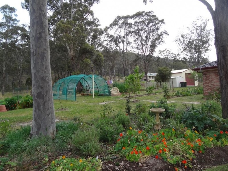 1 Mountain View Close, Seaham NSW 2324