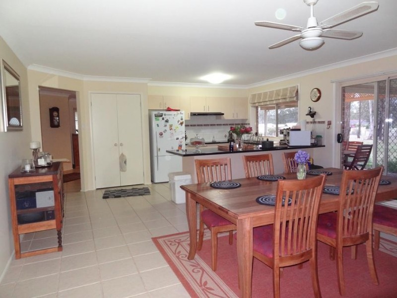1 Mountain View Close, Seaham NSW 2324