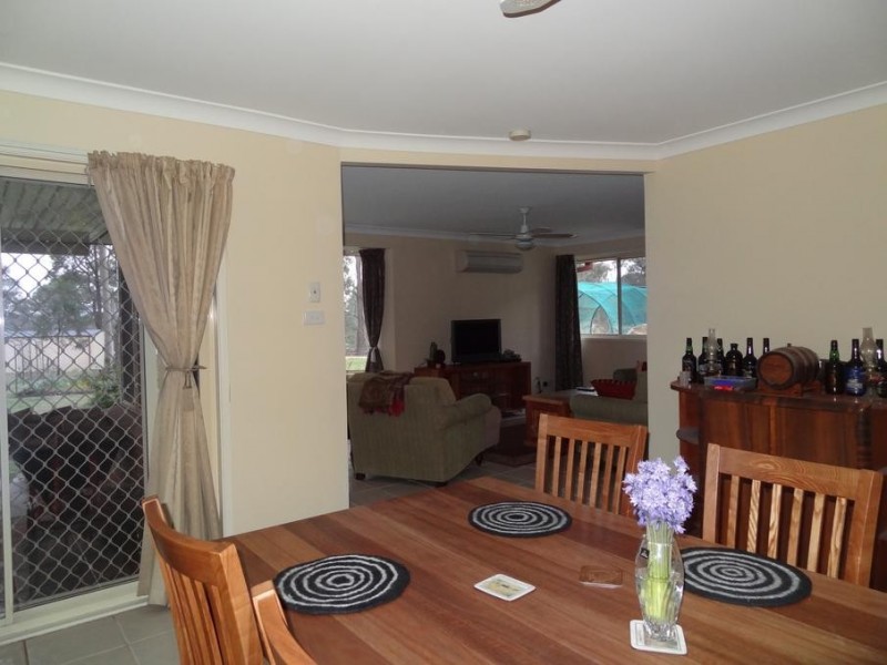 1 Mountain View Close, Seaham NSW 2324