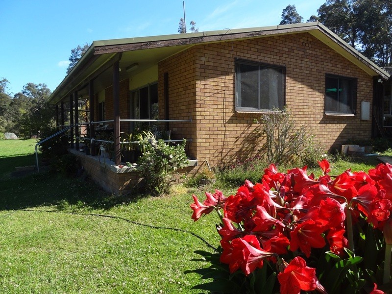 51 Forest Glen Road, Limeburners Creek NSW 2324