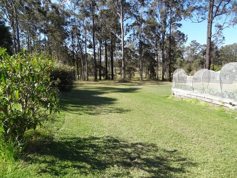 51 Forest Glen Road, Limeburners Creek NSW 2324