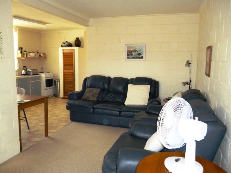 2/26 Irrawang Street, Raymond Terrace NSW 2324