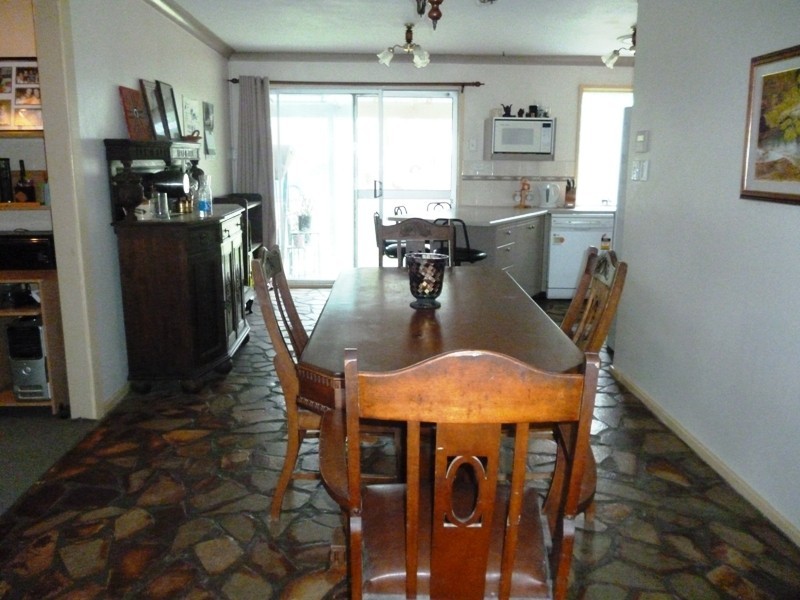 1 Alexander Drive, Seaham NSW 2324