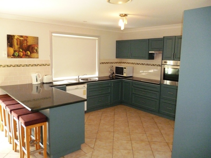 1 Alexander Drive, Seaham NSW 2324