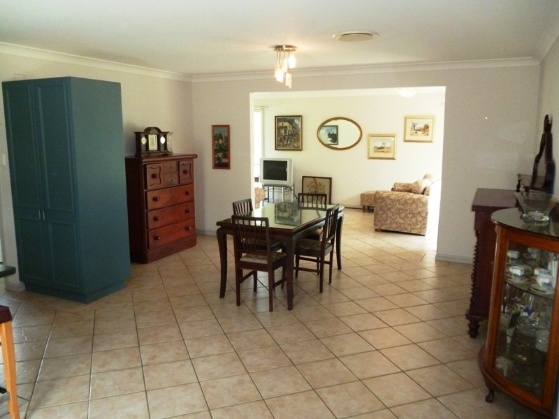 1 Alexander Drive, Seaham NSW 2324