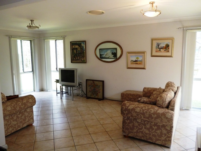 1 Alexander Drive, Seaham NSW 2324