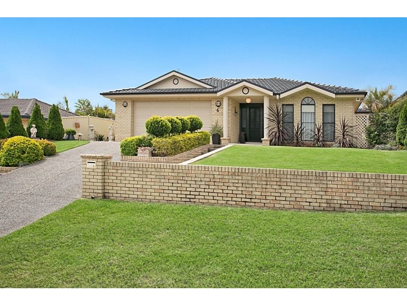 6 Halloran Way, Raymond Terrace NSW 2324