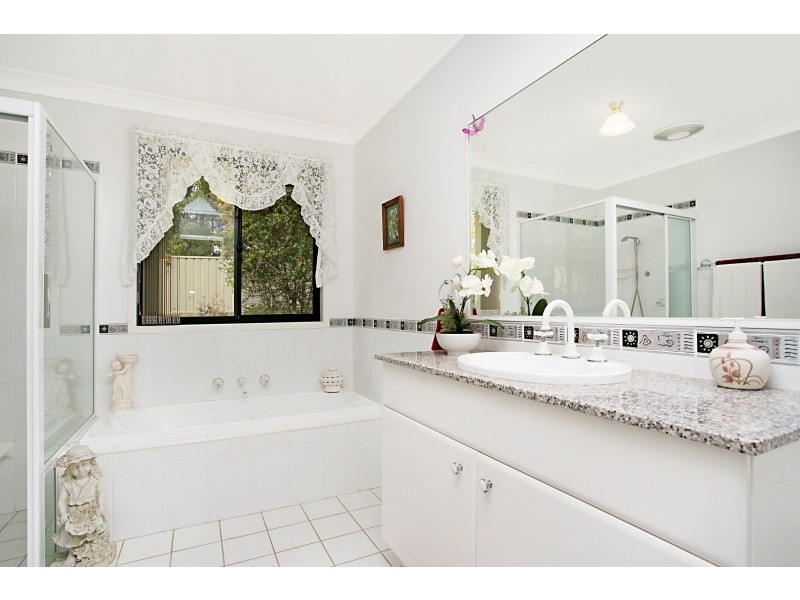 6 Halloran Way, Raymond Terrace NSW 2324