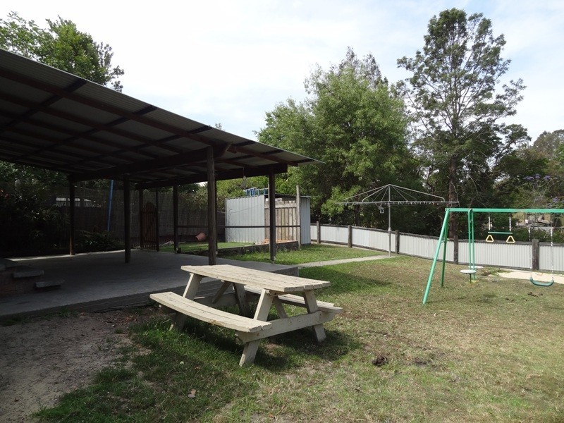 18 Lowe Street, Clarence Town NSW 2321