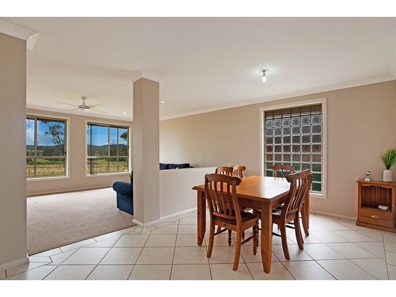 27 Dalyell Way, Raymond Terrace NSW 2324
