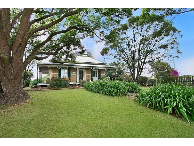 1 Woodberry Road, Millers Forest NSW 2324