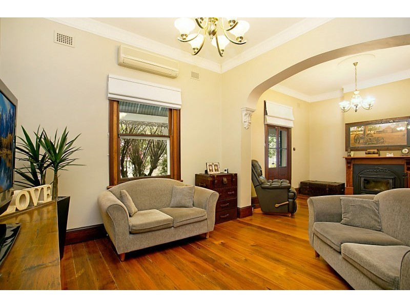 1 Woodberry Road, Millers Forest NSW 2324