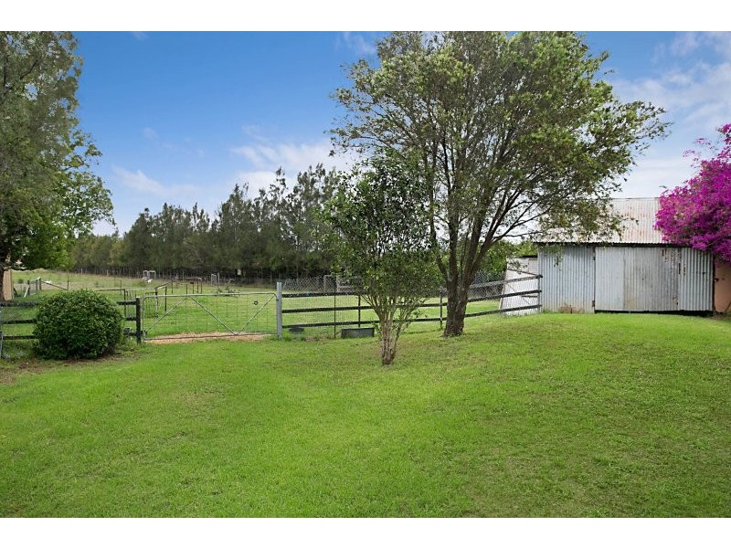 1 Woodberry Road, Millers Forest NSW 2324