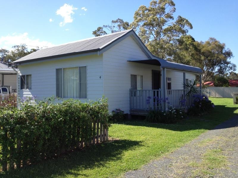 4 MARY STREET, Karuah NSW 2324