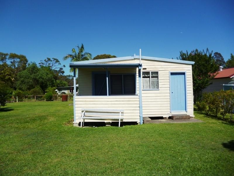 8 Riverside Drive, Karuah NSW 2324