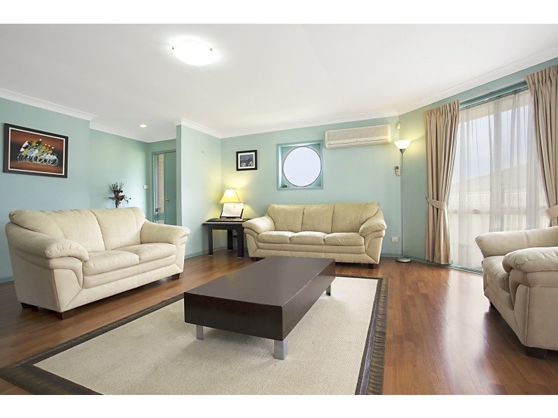 10 Leigh Place, Raymond Terrace NSW 2324