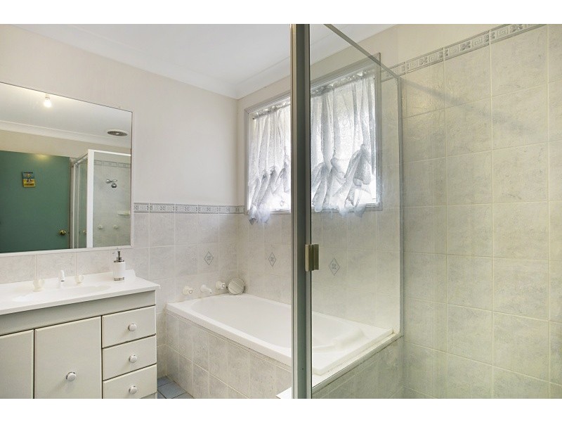 10 Leigh Place, Raymond Terrace NSW 2324