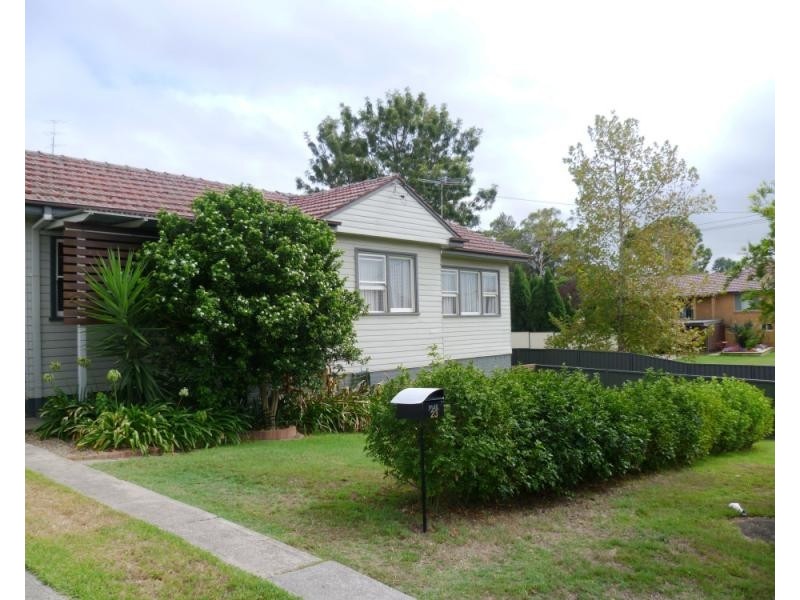 23 MURRAY STREET, East Maitland NSW 2323