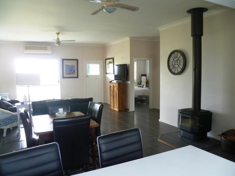 240 Lilleys Road, Swan Bay NSW 2324