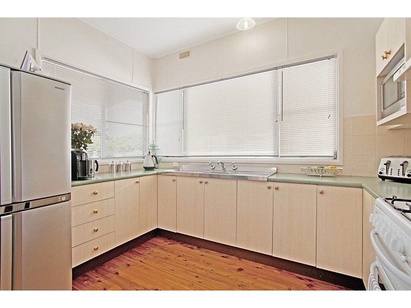 11 Meredith Crescent, Raymond Terrace NSW 2324