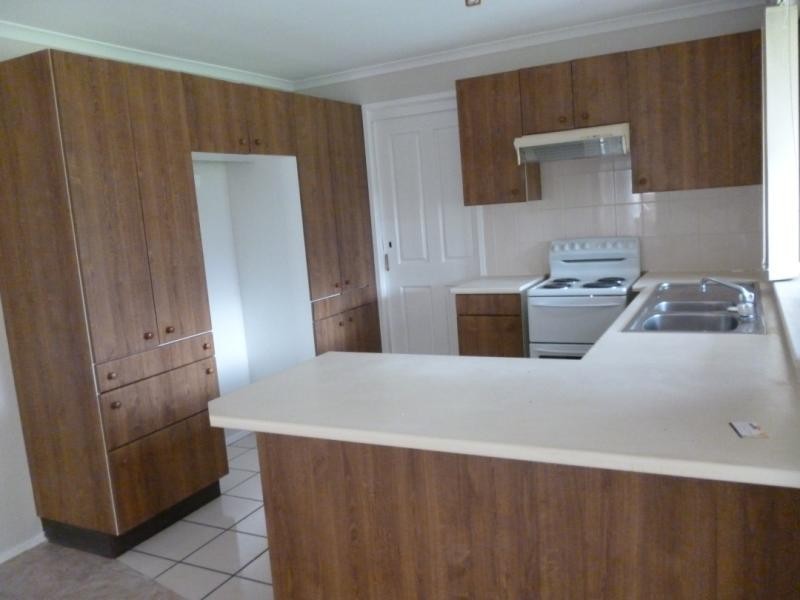 14 CEDERWOOD CRESCENT, Raymond Terrace NSW 2324