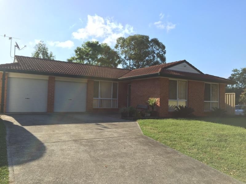 16 CEDERWOOD CRESCENT, Raymond Terrace NSW 2324