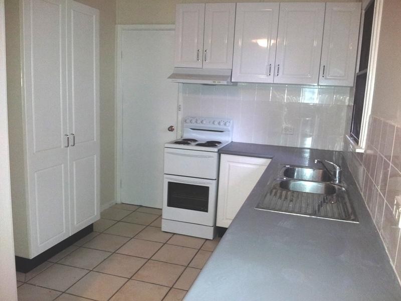 10 ROSLYN STREET, Raymond Terrace NSW 2324