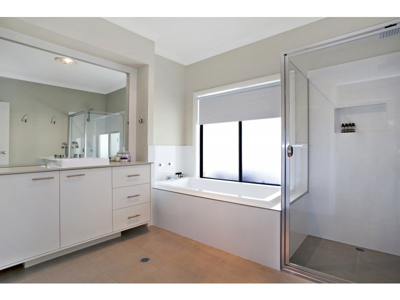 3 Regal Way, Seaham NSW 2324