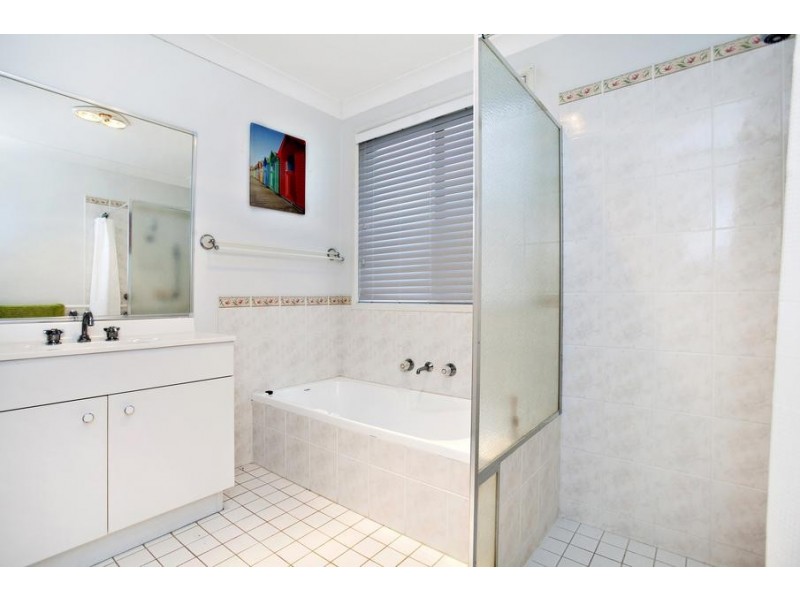 20 Holwell Circuit, Raymond Terrace NSW 2324