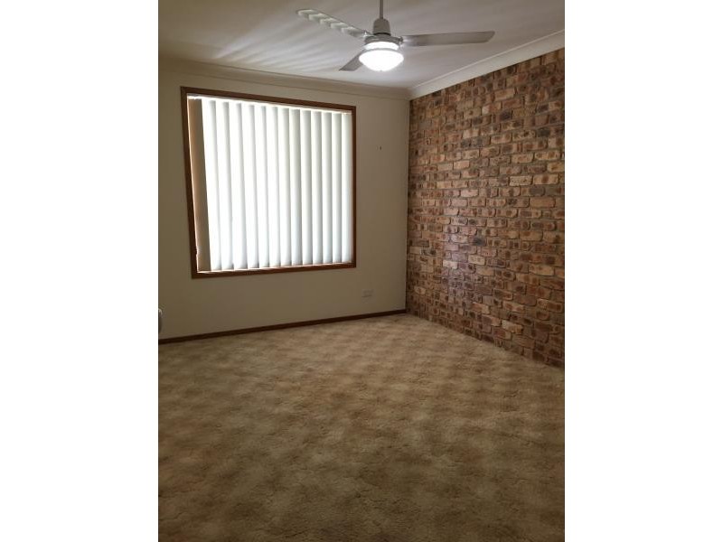 2/18 ELWIN ROAD, Raymond Terrace NSW 2324
