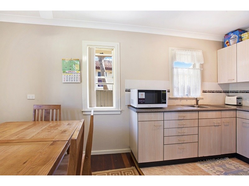 9 Roslyn Street, Raymond Terrace NSW 2324