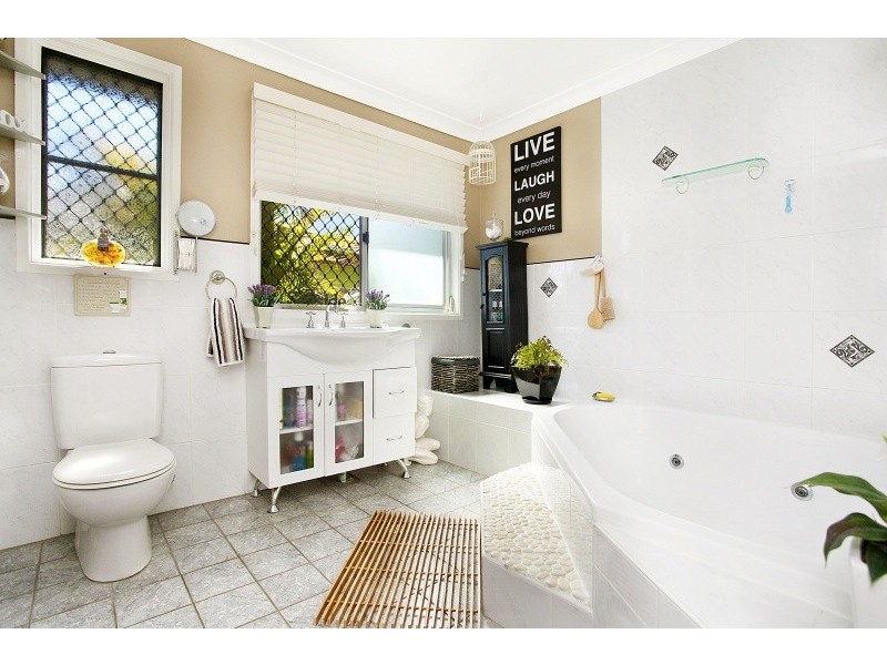 6 Salamander Place, Raymond Terrace NSW 2324