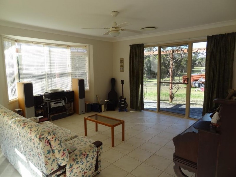 64 Cemetery Road, Clarence Town NSW 2321
