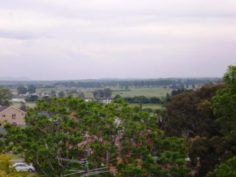 24 Barrellier Close, Raymond Terrace NSW 2324