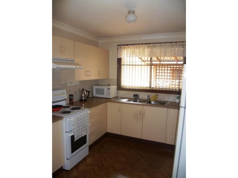 1/42 BENJAMIN LEE DRIVE, Raymond Terrace NSW 2324