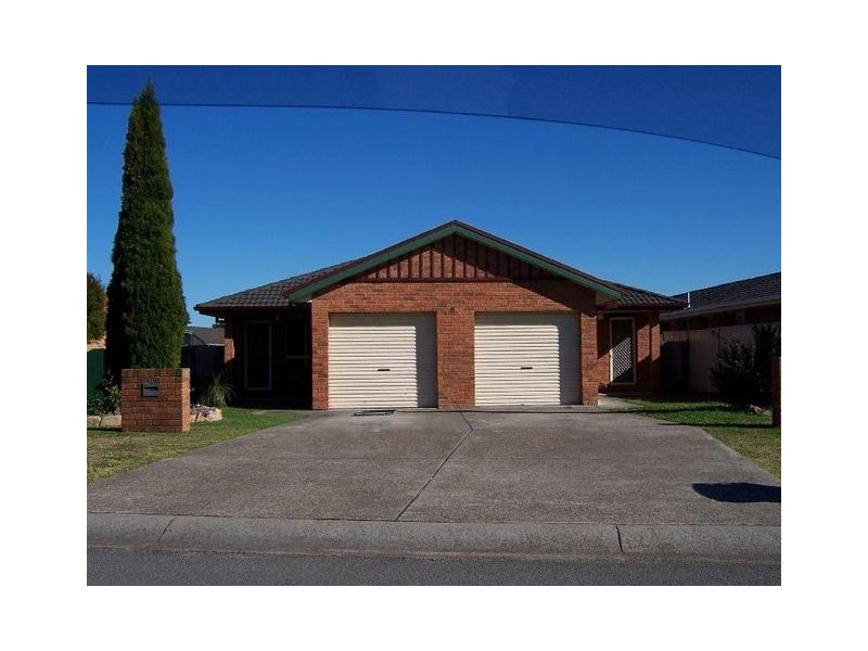 1&2/6 Chisholm Court, Raymond Terrace NSW 2324