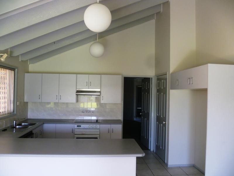 18 GORDON REEVE, Raymond Terrace NSW 2324