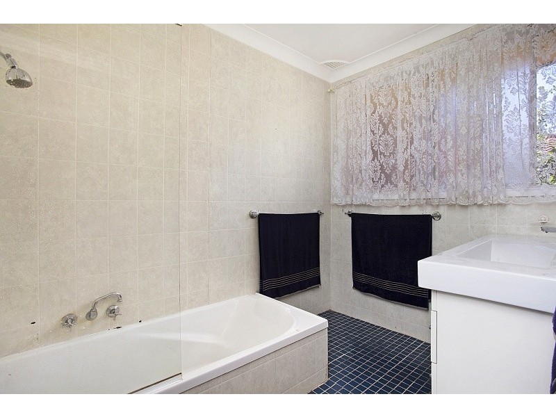 6 Tregenna Street, Raymond Terrace NSW 2324