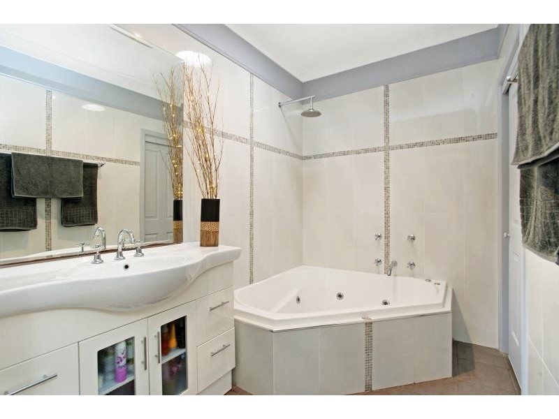 2 YARRAMUNDI STREET, Raymond Terrace NSW 2324